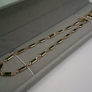 Alternative view of Emerald Elegance: Your New Signature Piece 💚